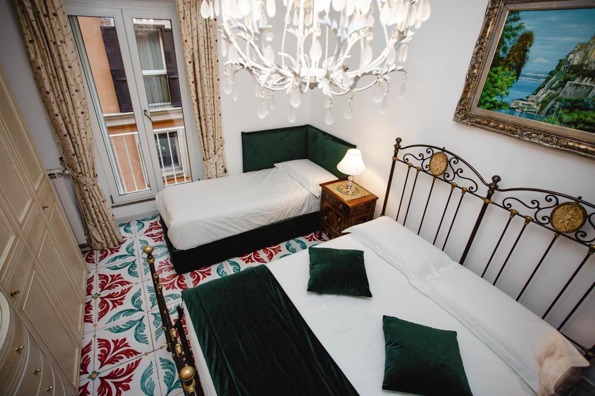 Delfini Trevi House Hotel Rome Buitenkant foto